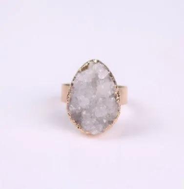 Natural Stone Agate Crystal Bud Women Rings Rose Vintage Rings by Maiden-Art