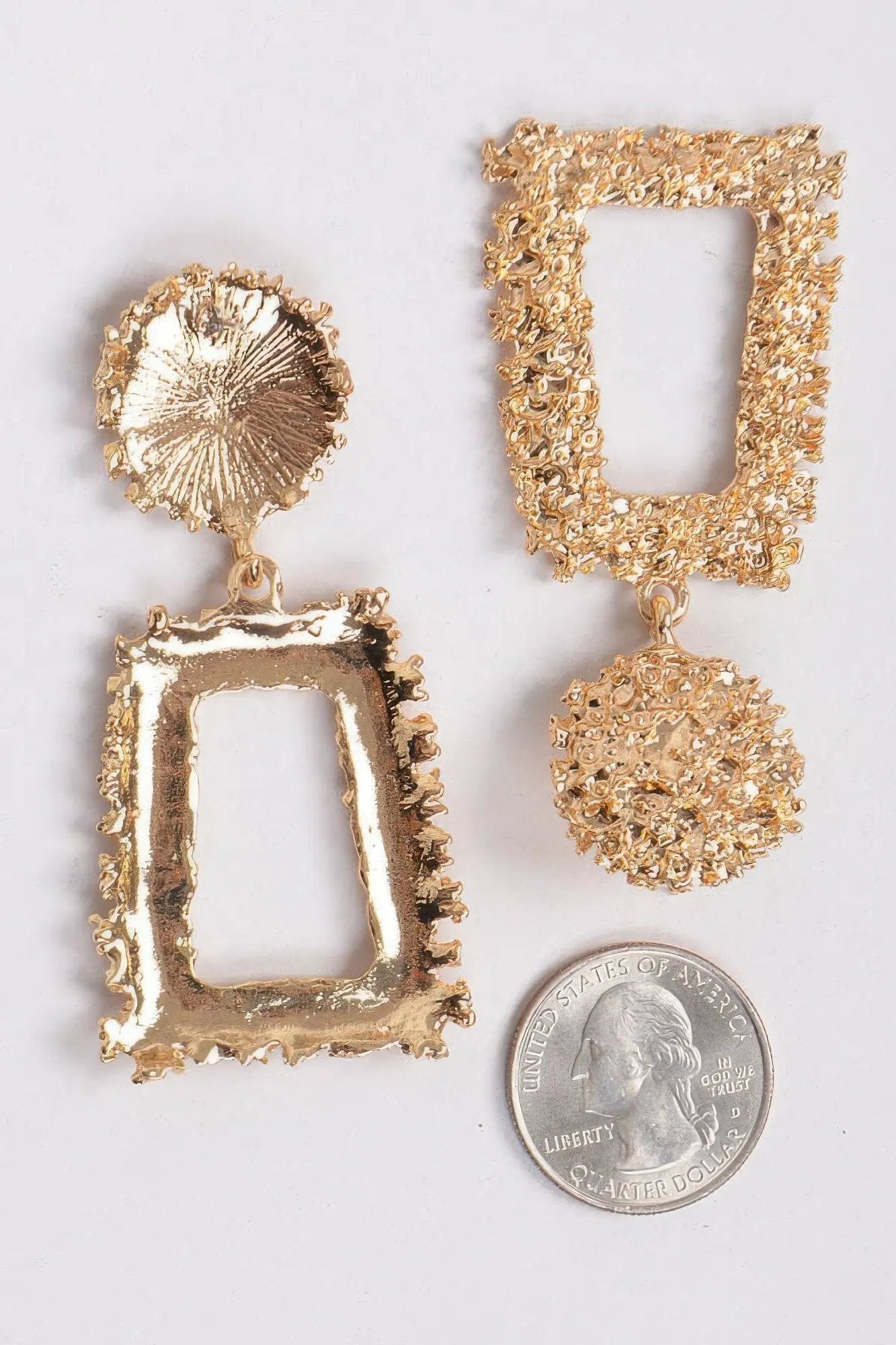 WOMEN'S EARRINGS Trending Prêt-à-Porter New Collection WASHINGTON SQUARE BYMANYC ® New York by BYMANYC New York
