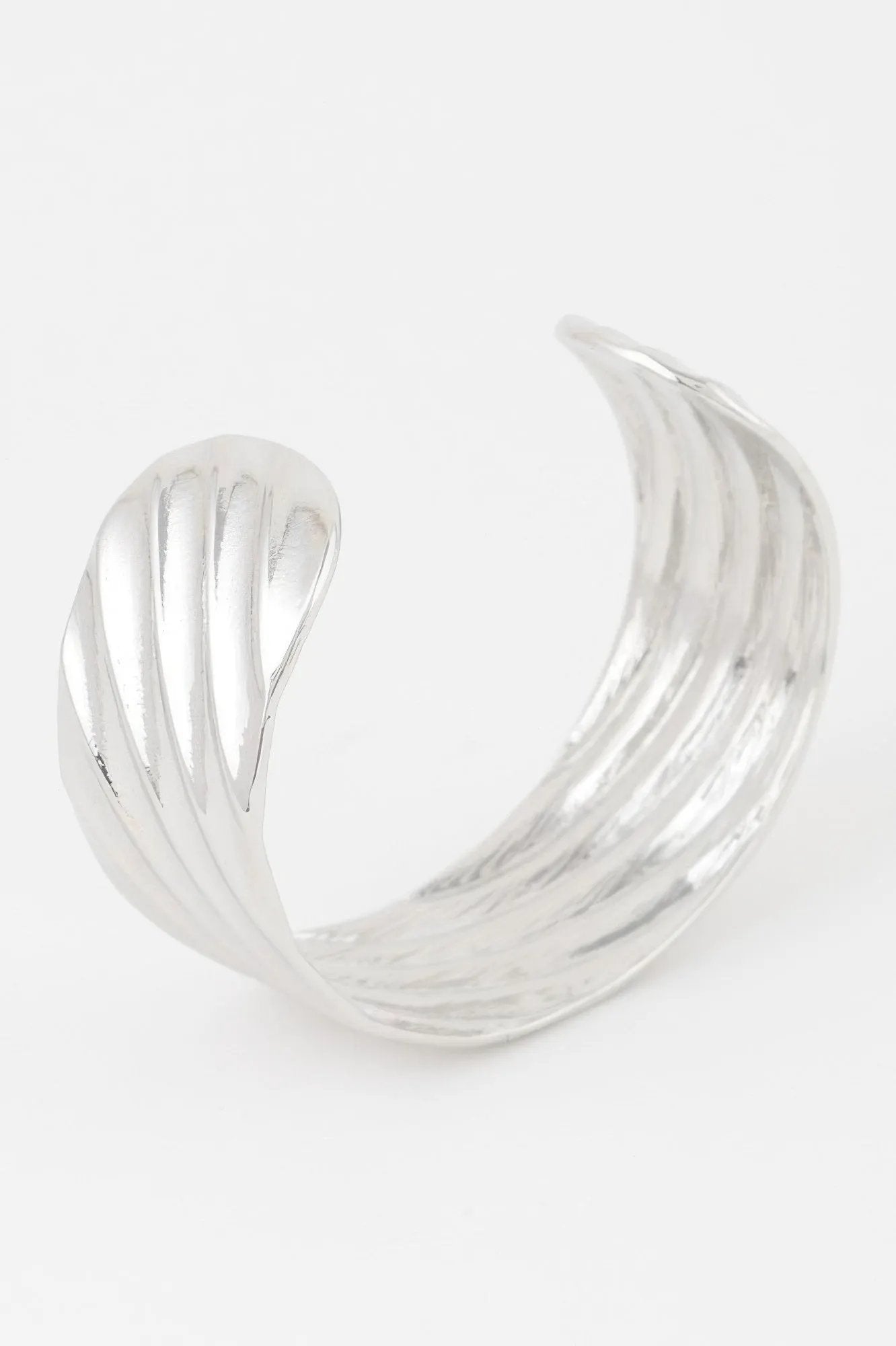 WOMEN'S BRACELETS Trending Prêt-à-Porter New Collection UPPER EAST SIDE BYMANYC ® New York by BYMANYC New York