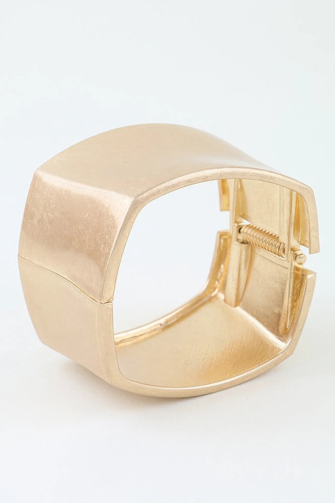 WOMEN'S BRACELETS Trending Prêt-à-Porter New Collection FIFTH AVENUE BYMANYC ® New York by BYMANYC New York