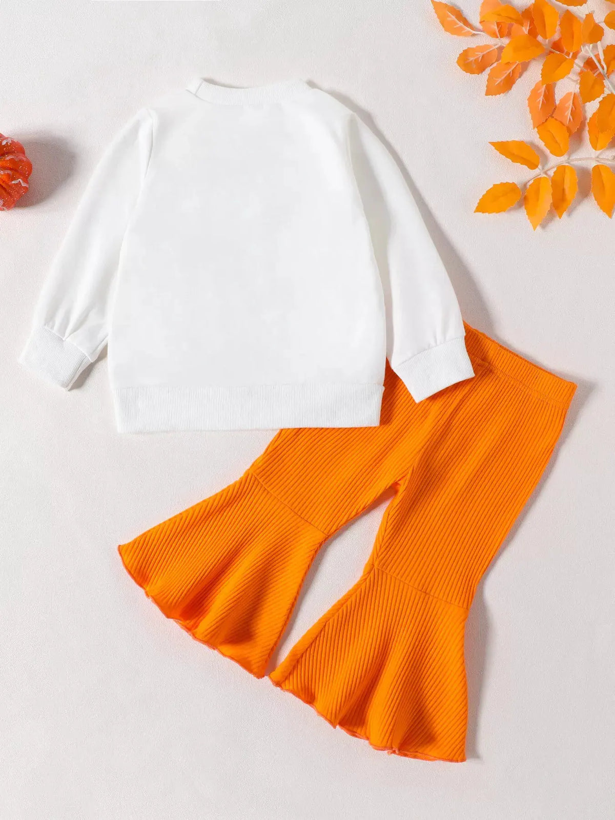 Children's Howdy Pumpkin Graphic Long Sleeve Sweatshirt and Ribbed Bell Pants Set by Trendsi