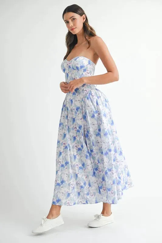 MABLE Sweetheart Neckline Floral Printed Midi Dress by MABLE