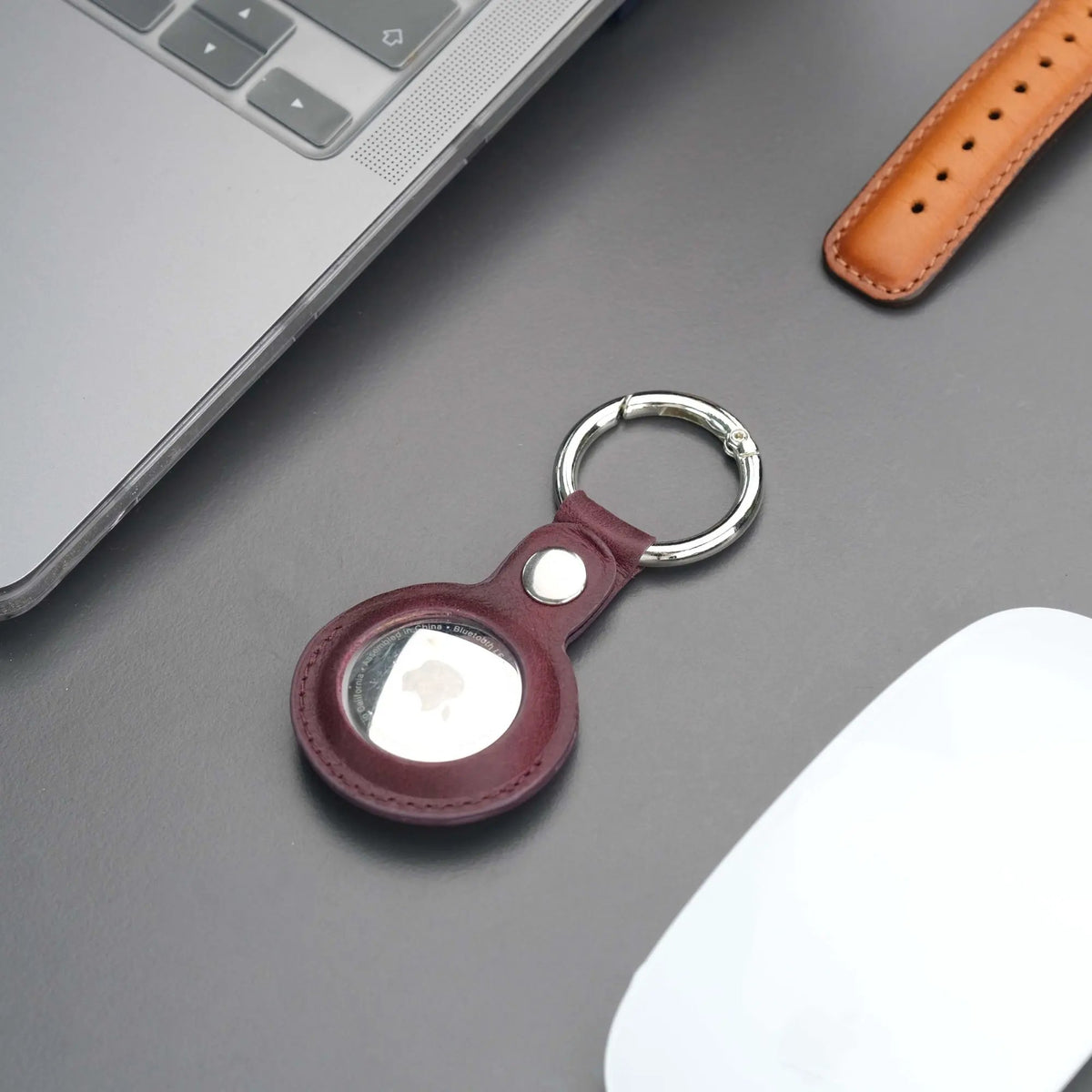 Saratoga Leather AirTag Holder by TORONATA