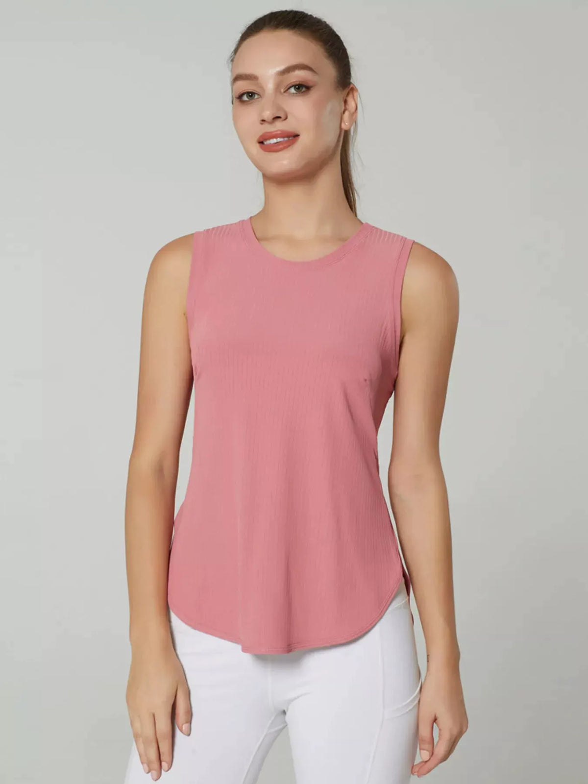 Lightweight Ribbed Active Tank by Trendsi