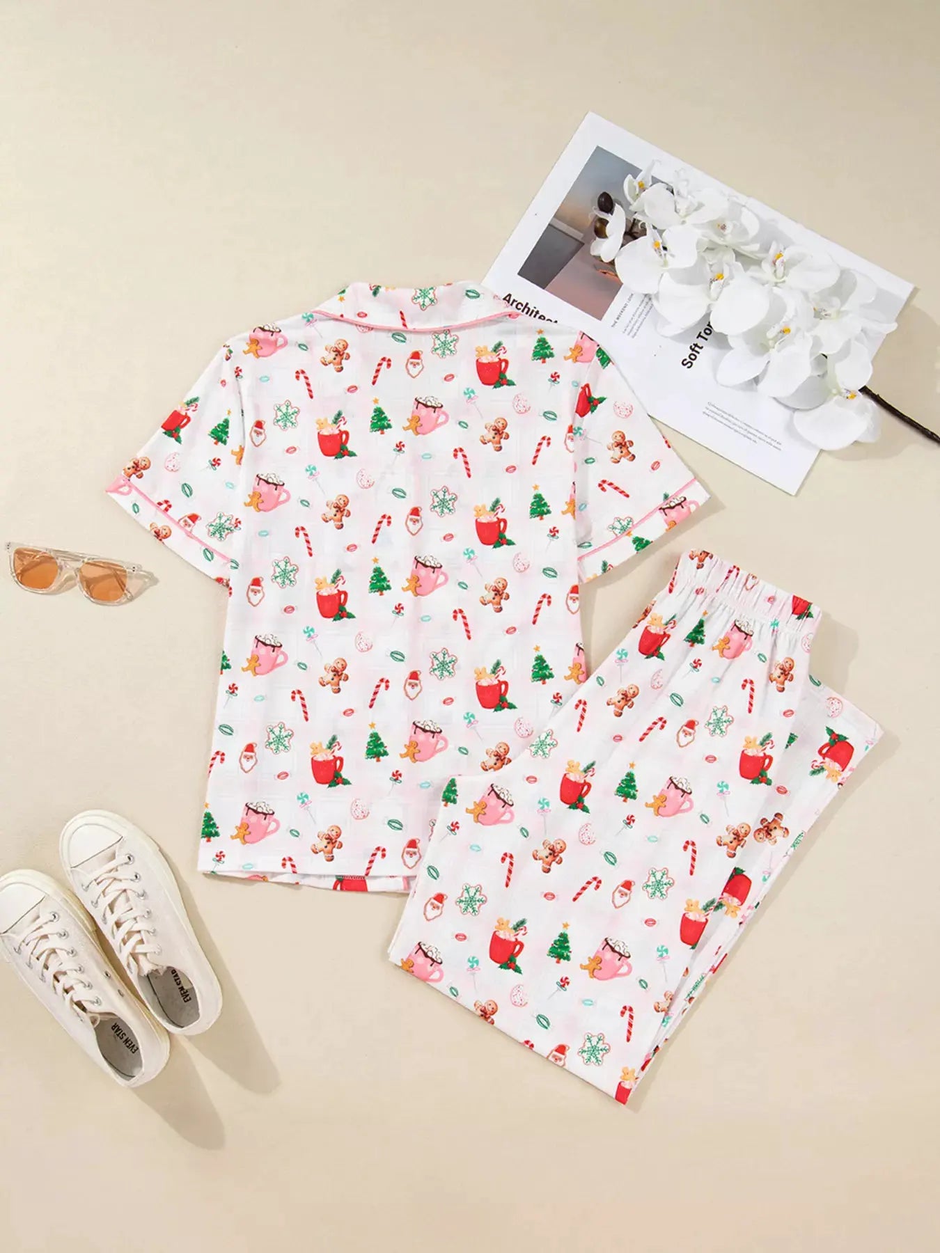 Christmas Spirit Cute Holiday Print Short Sleeve Shirt and Pants 2pcs Pajama Set by Partner Label