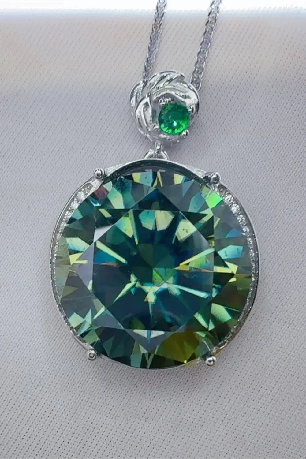 20 Carat Moissanite 925 Sterling Silver Pendant Necklace by Partner Labels