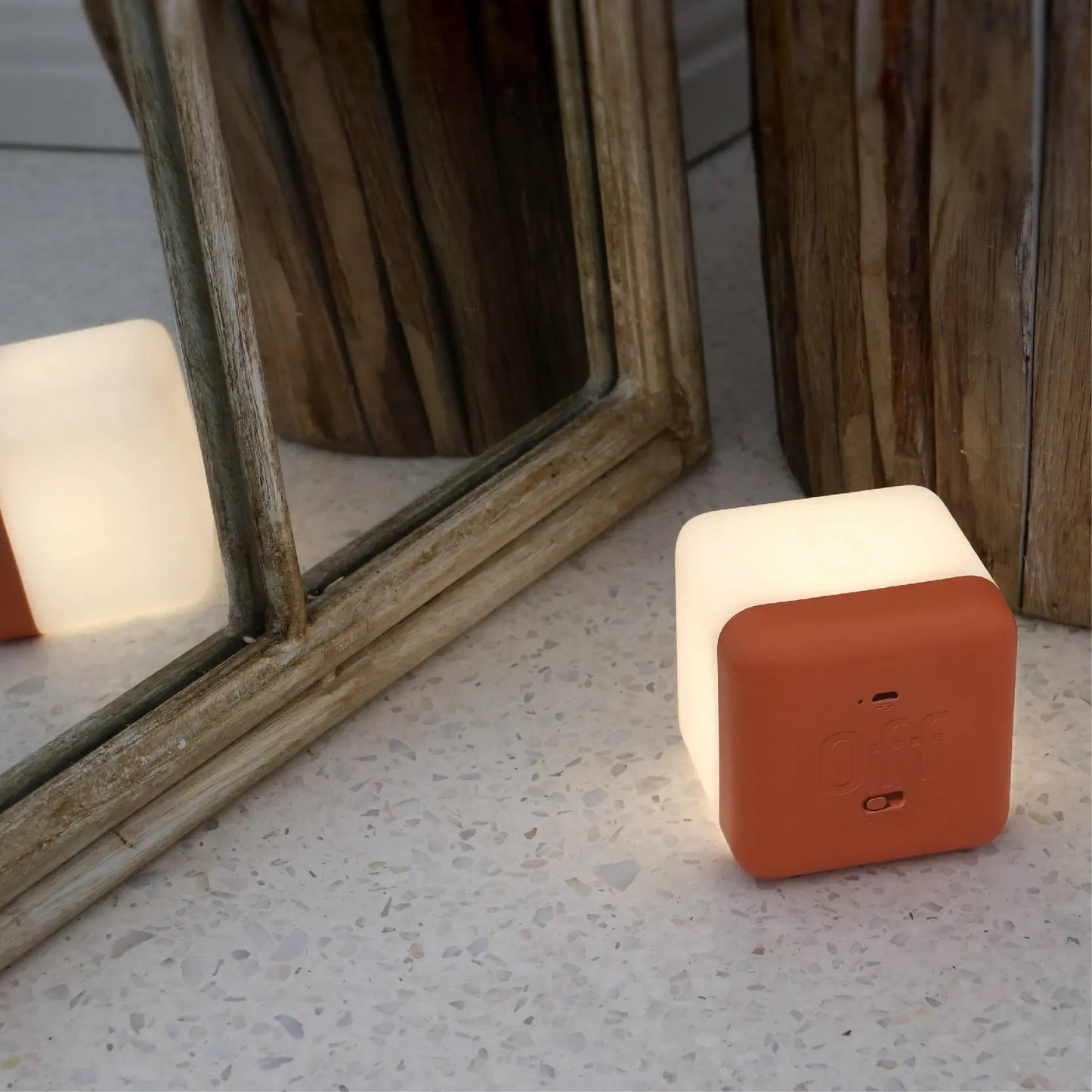 Portable charging LED desk lamp by Maiden-Art