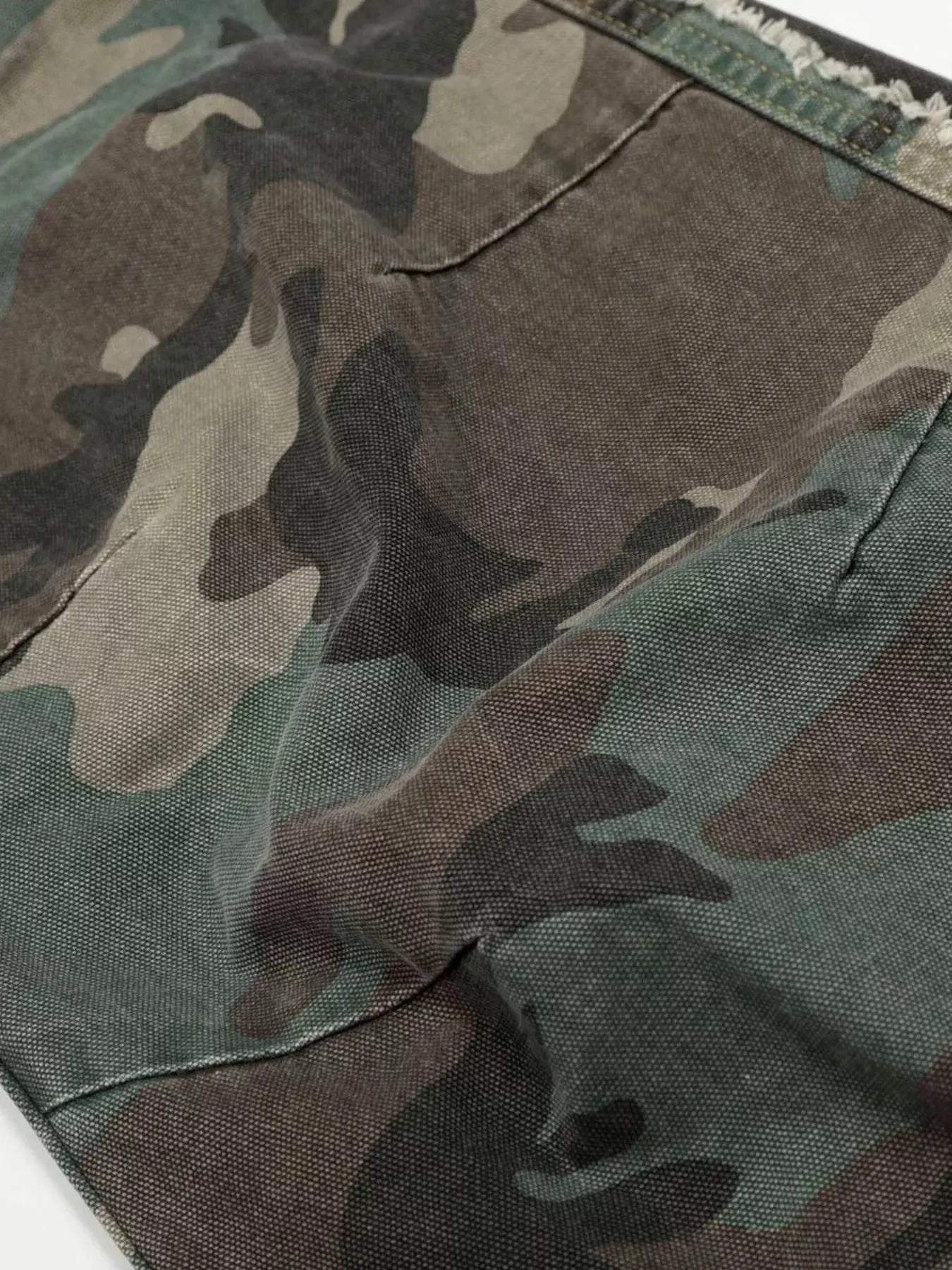 Men's Camouflage Wide-Leg Pants by Trendsi