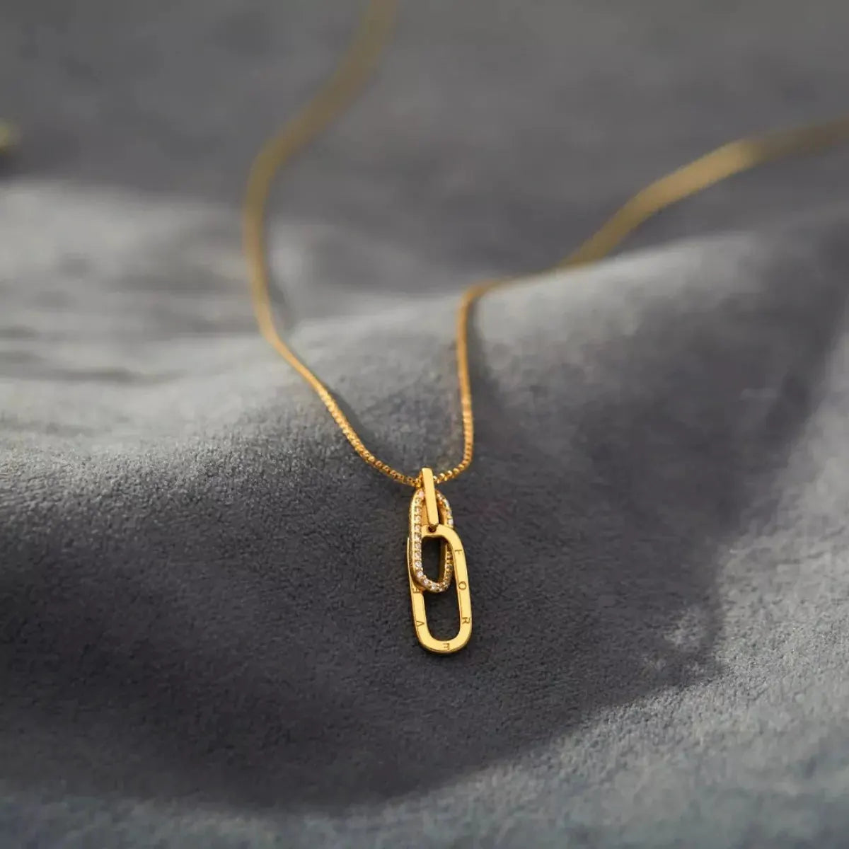 925 Sterling Silver Pendant Necklace by Partner Label