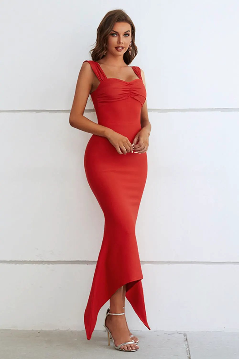 Ruched Sweetheart Neck Hem Detail Dress by Partner Label