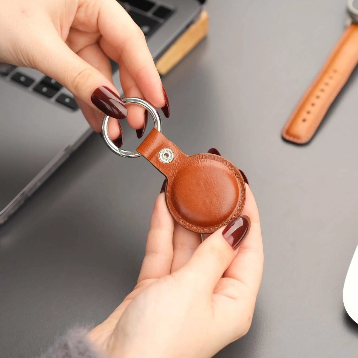 Saratoga Leather AirTag Holder by TORONATA