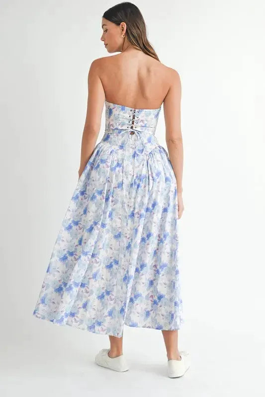 MABLE Sweetheart Neckline Floral Printed Midi Dress by MABLE
