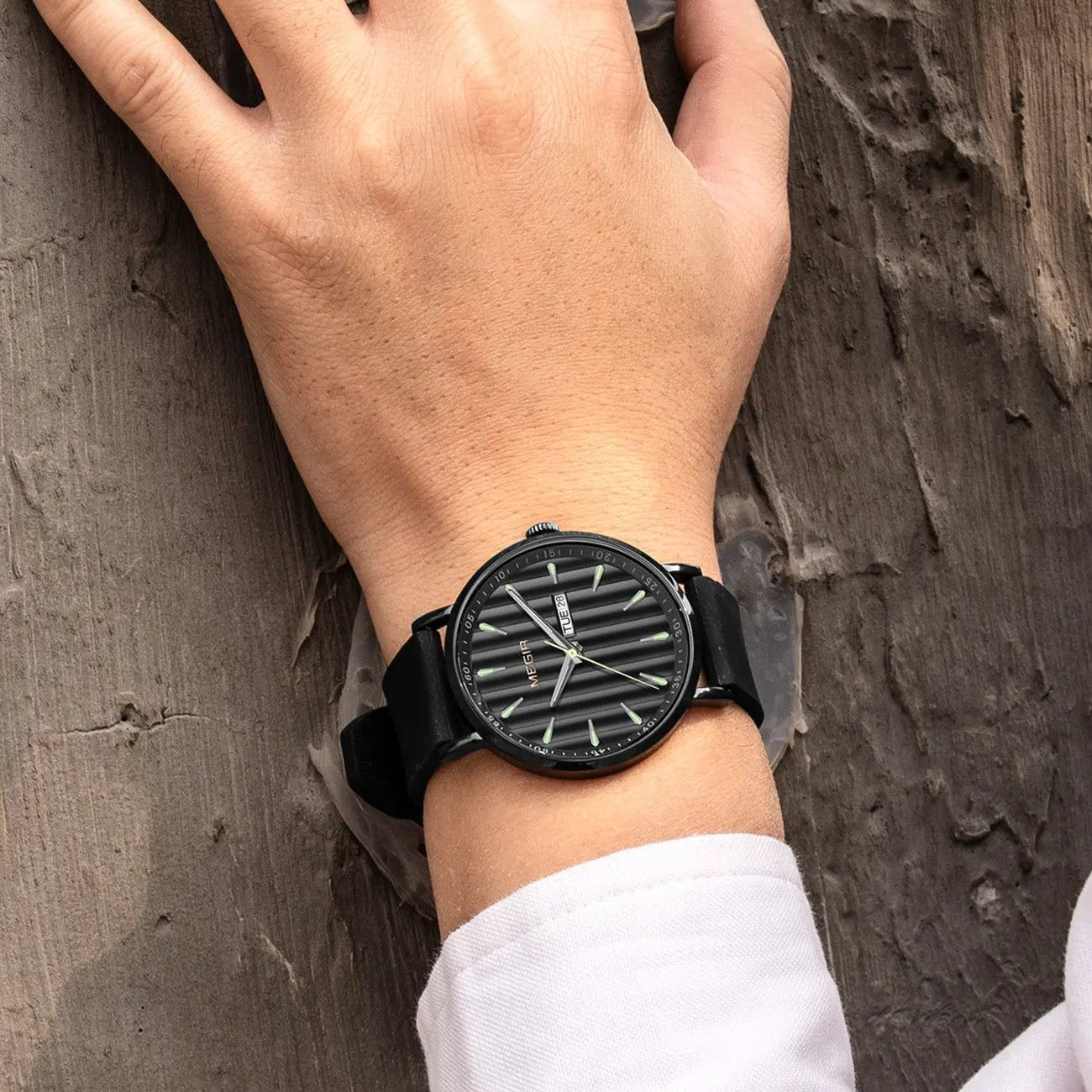 MEGIR Luxury Big Dial Mens Watch Fashion Quartz Casual Sport Wristwatch for Men Waterproof Week Date Display Clock Reloj Hombre 1081 by MEGIR WATCH GROUP