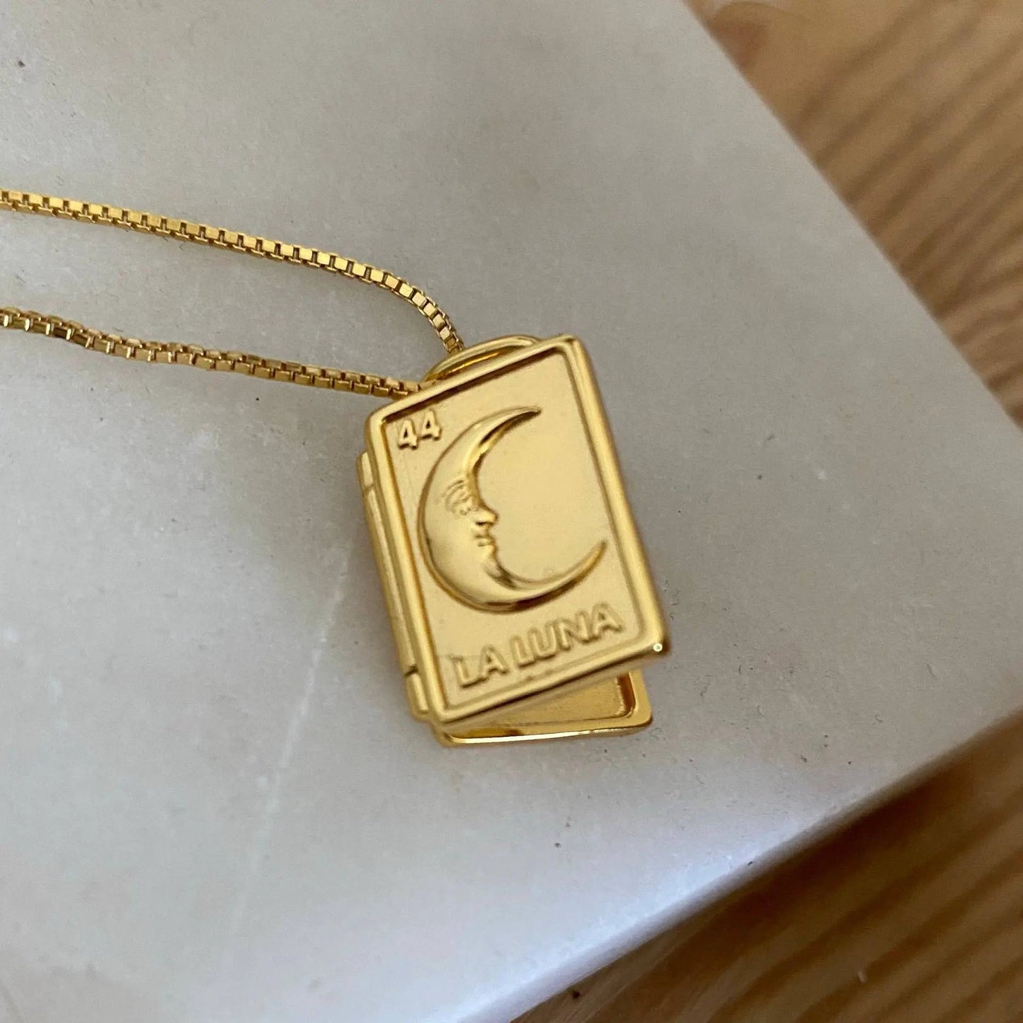 Love Photo Album Opening And Closing Photo Frame Necklace by Maiden-Art