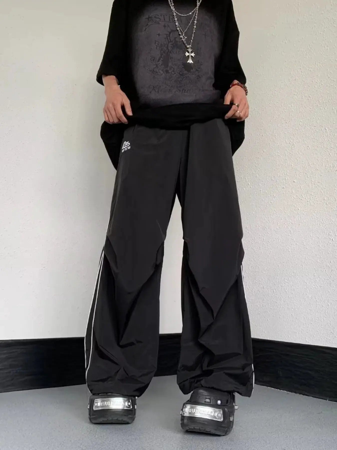 Men's Striped Wide Leg Pants by Trendsi