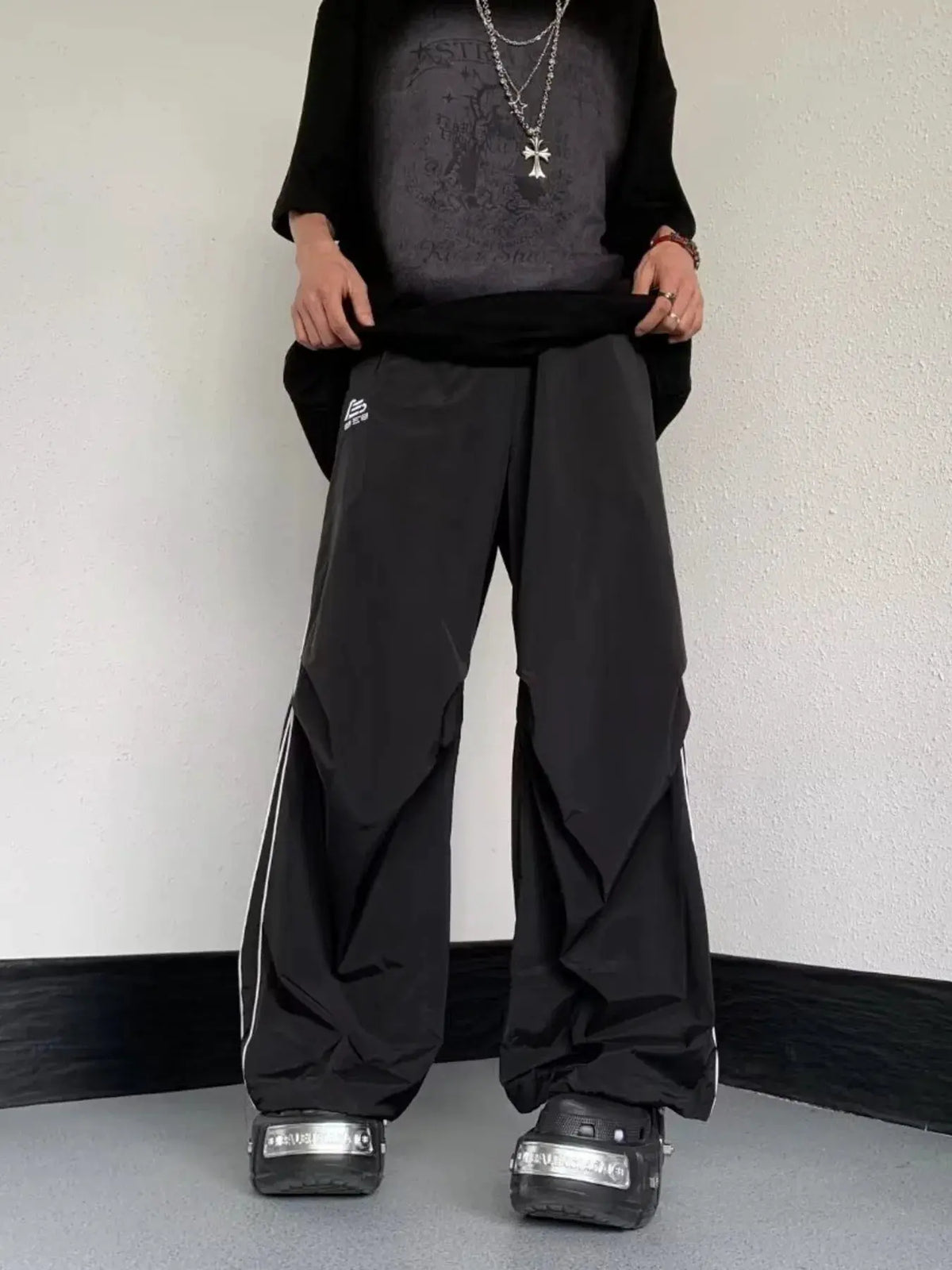 Men's Striped Wide Leg Pants by Trendsi