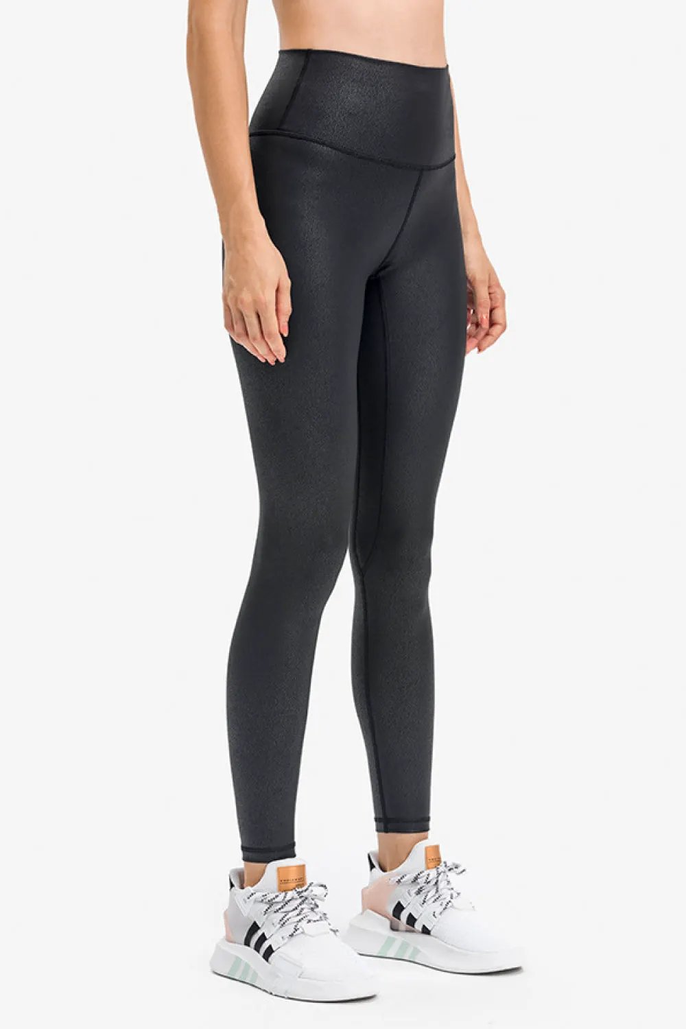 Millennia Invisible Pocket Sports Leggings by Millennia