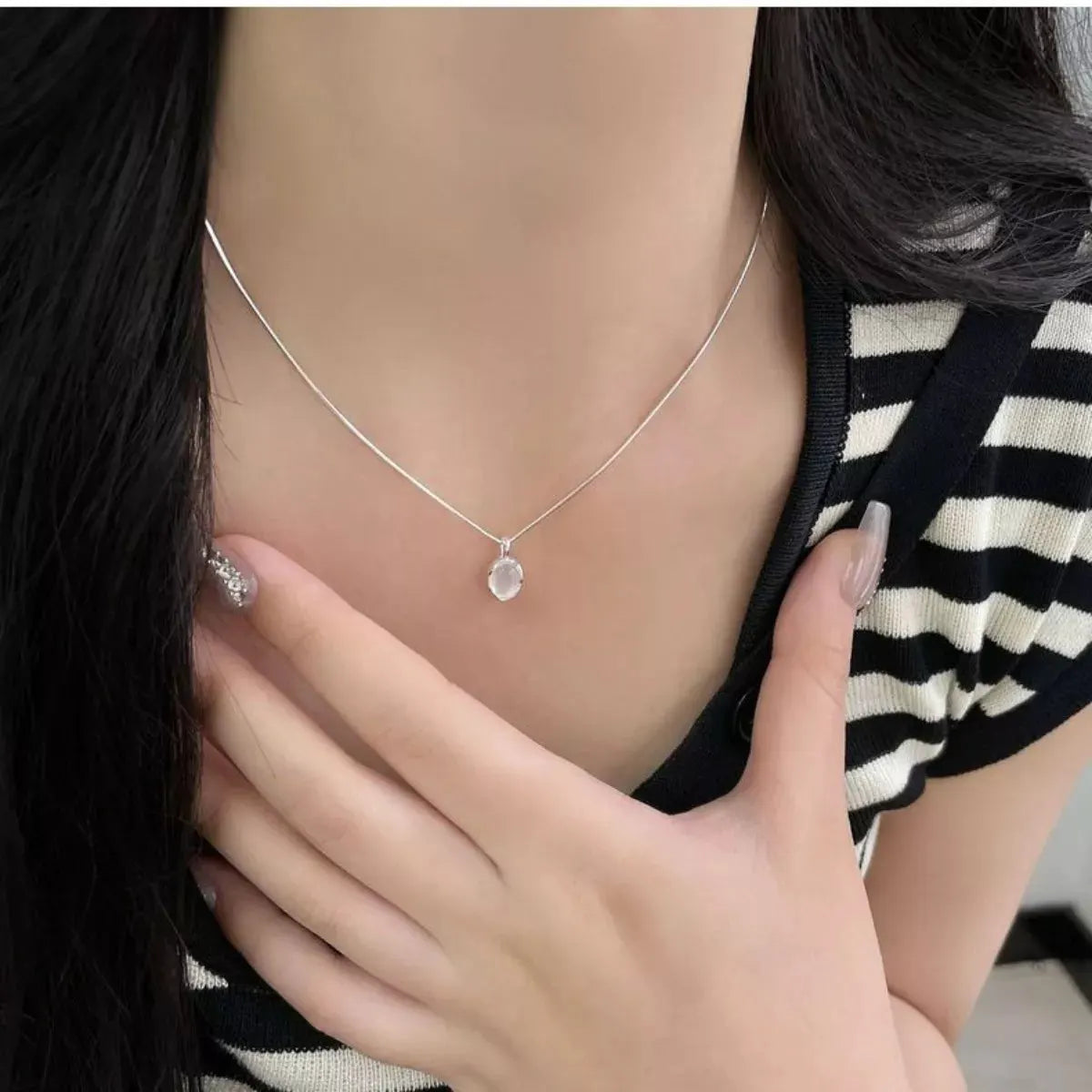 925 Sterling Silver Agate Pendant Necklace by Partner Labels