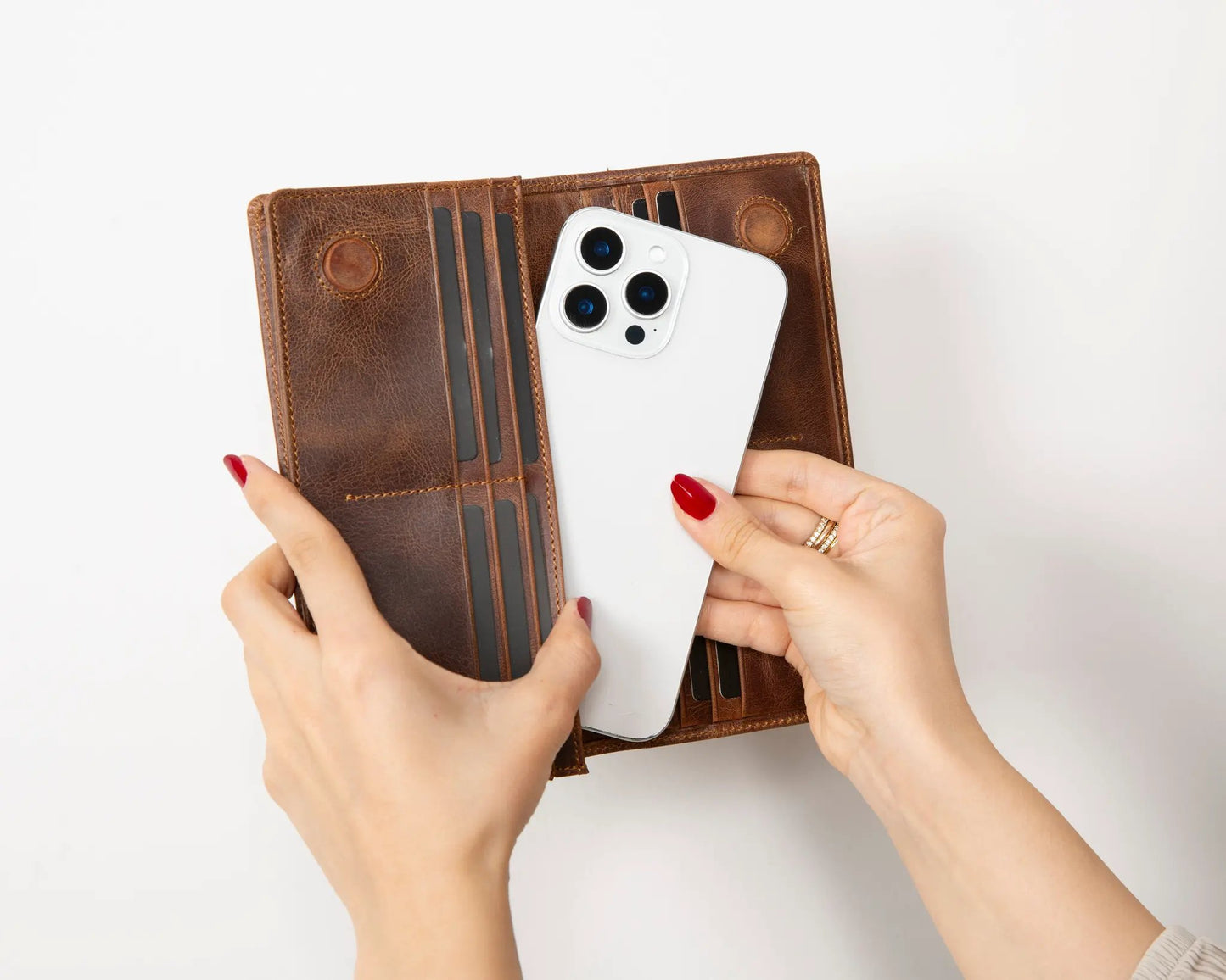 Sedona Leather Unisex Wallet – Genuine Leather Wallet with Phone Pocket & Card Organizer by TORONATA