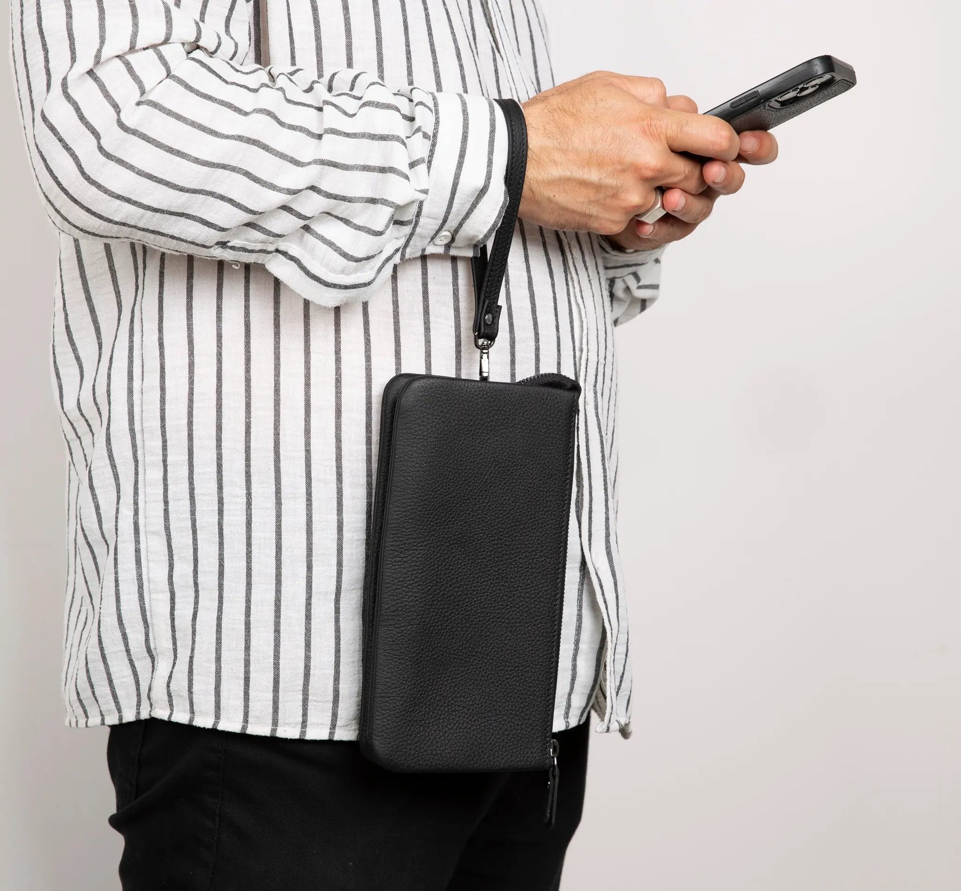 Majeste Leather Clutch Bag by TORONATA