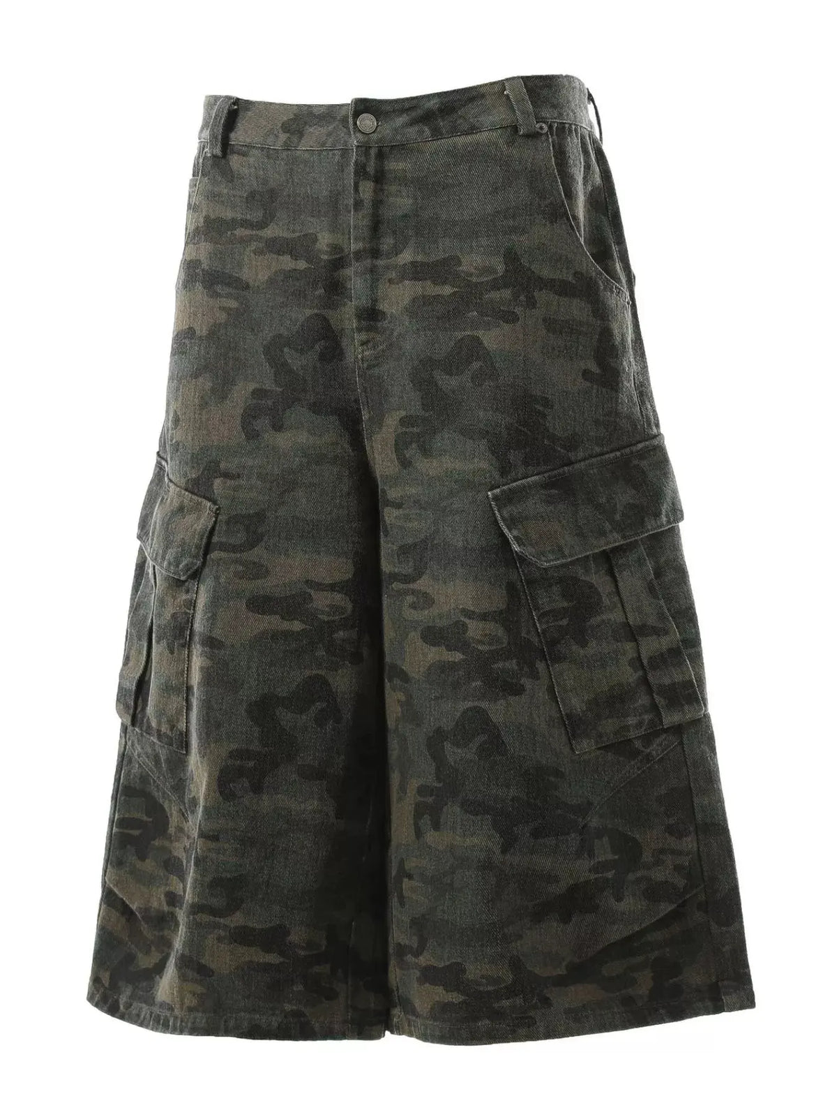Men's Camouflage Cargo Capris by Trendsi