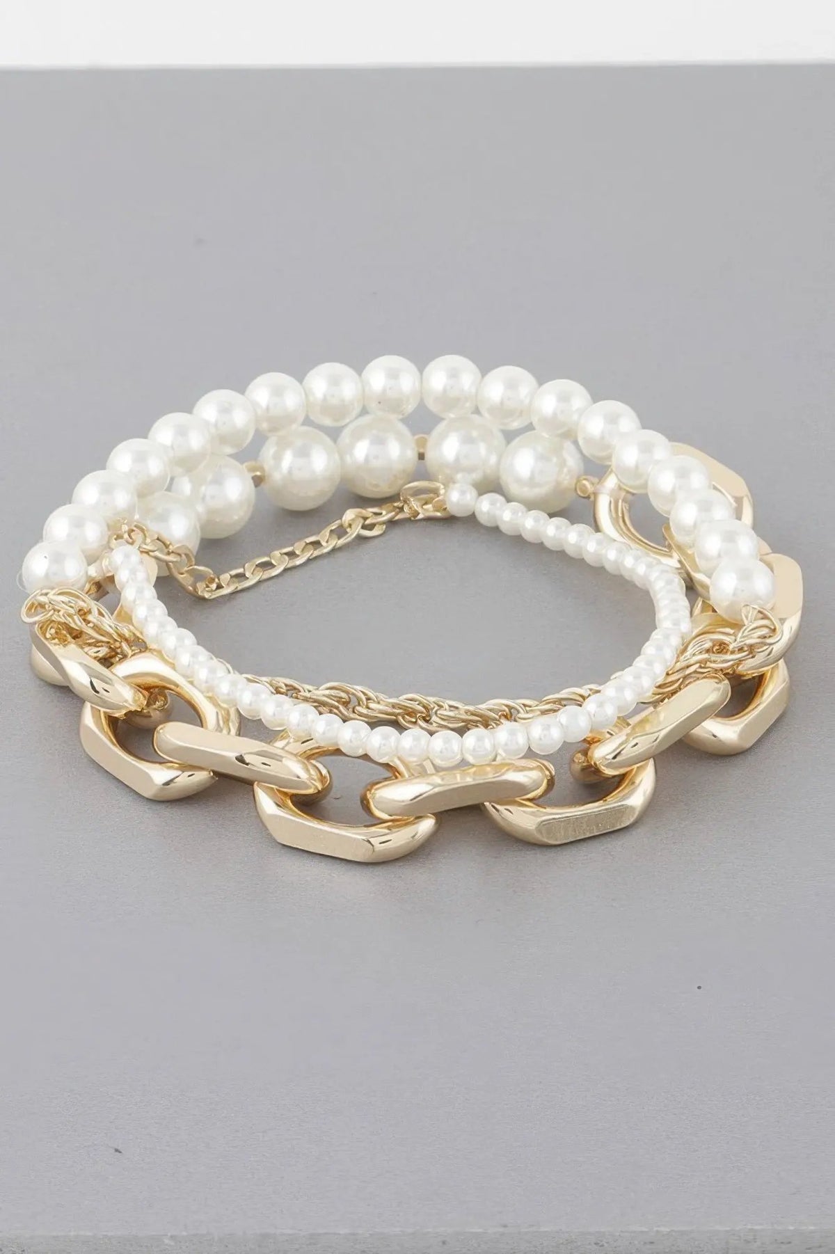GRAMERCY Multi Pearl Chain Bracelet - New Collection PARIS LE MARAIS - BYMANYC ® New York by BYMANYC ® New York