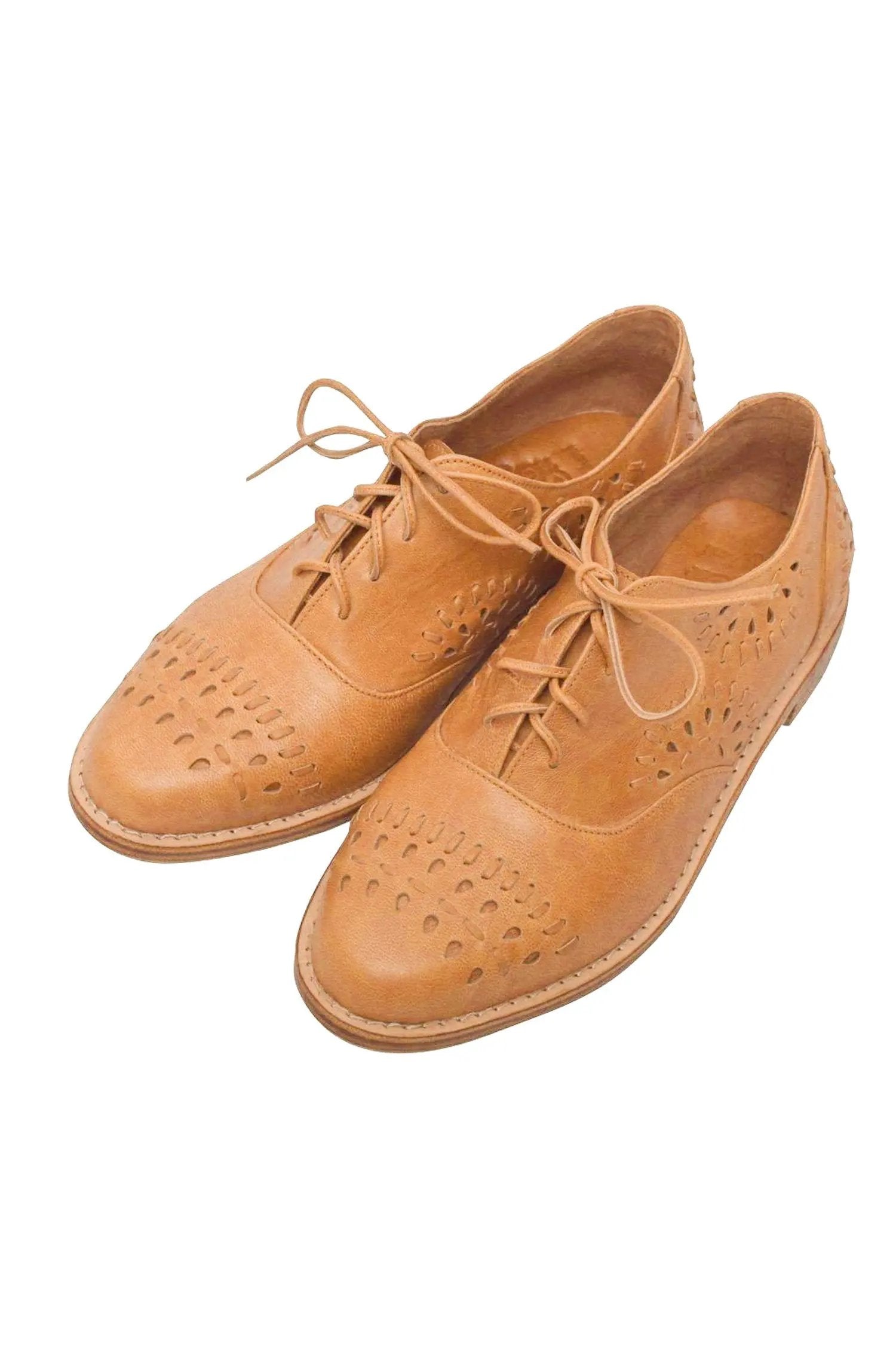 Heartbreak Leather Oxfords by ELF