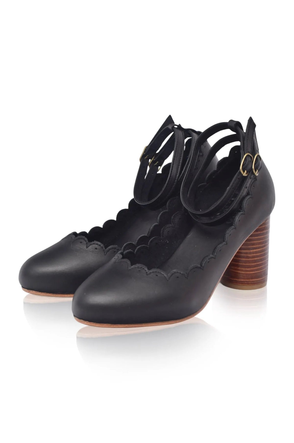 Hermosa Round Heel Leather Pumps by ELF