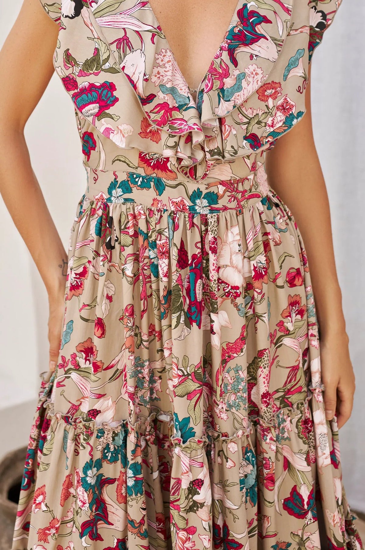 Looking Back Ruffle Midi Dress (Sale) by ELF