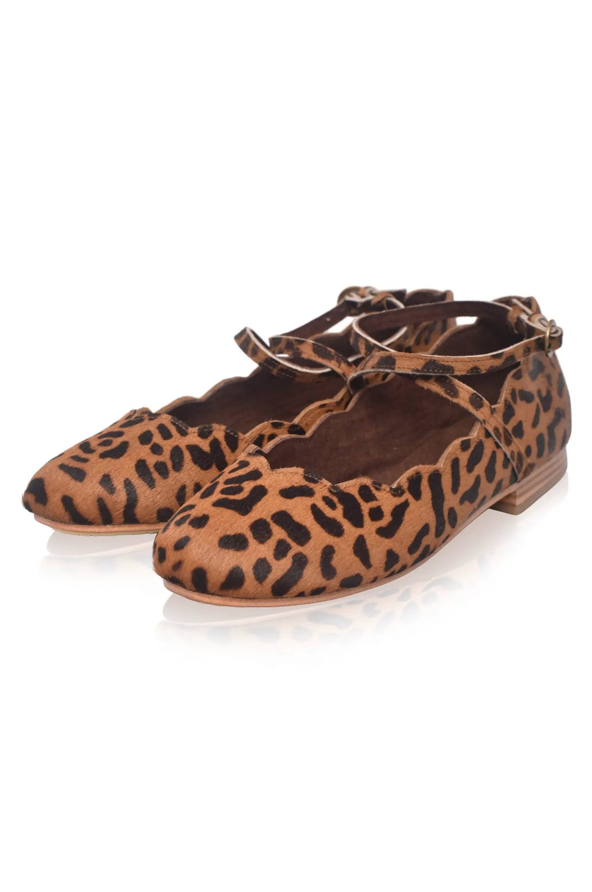 Myrelle Criss-Cross Leather Ballet Flats (Sz. 7.5) by ELF