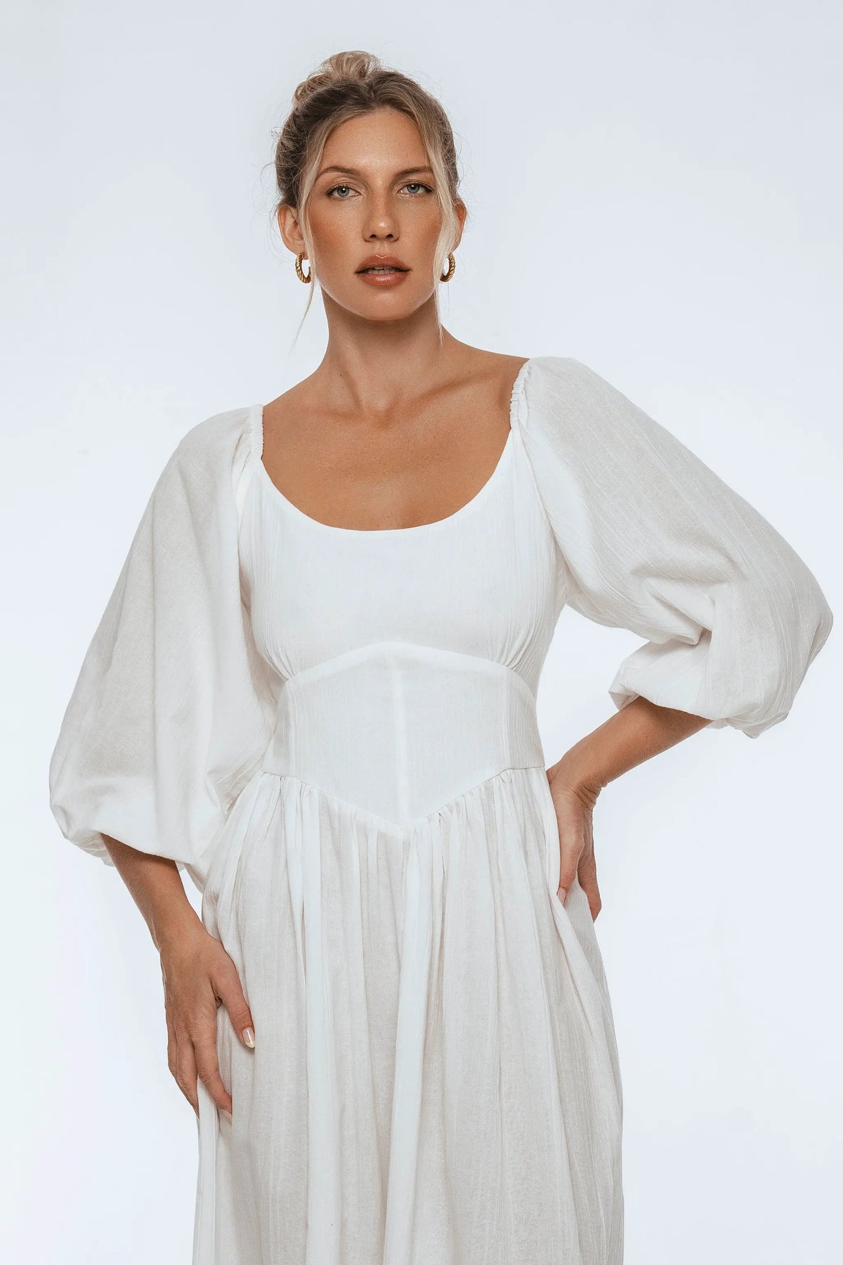 Genevieve Puff Sleeve Midi Dress by ELF