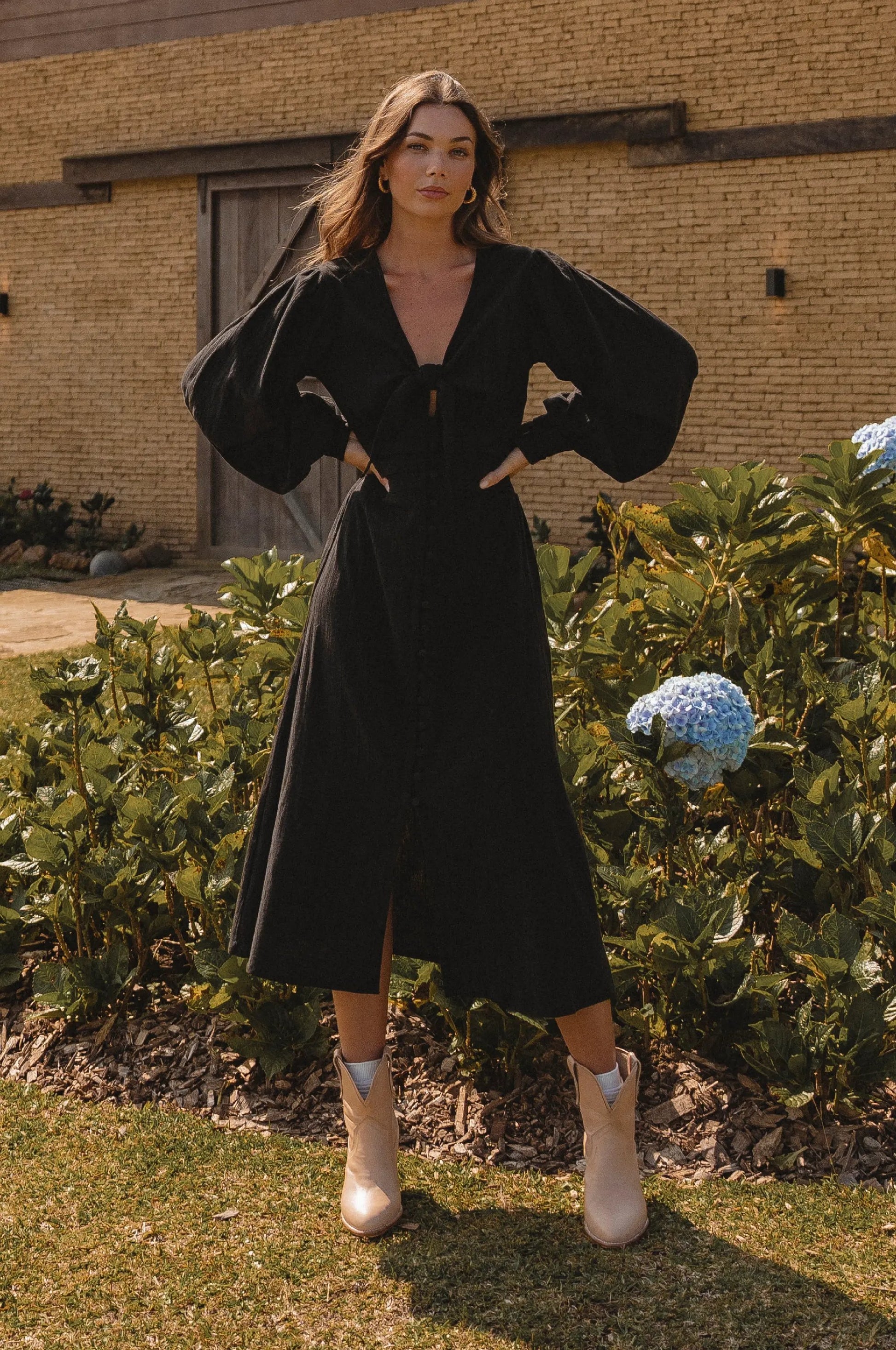 Velvet Sky Long Sleeve Linen Midi Dress by ELF