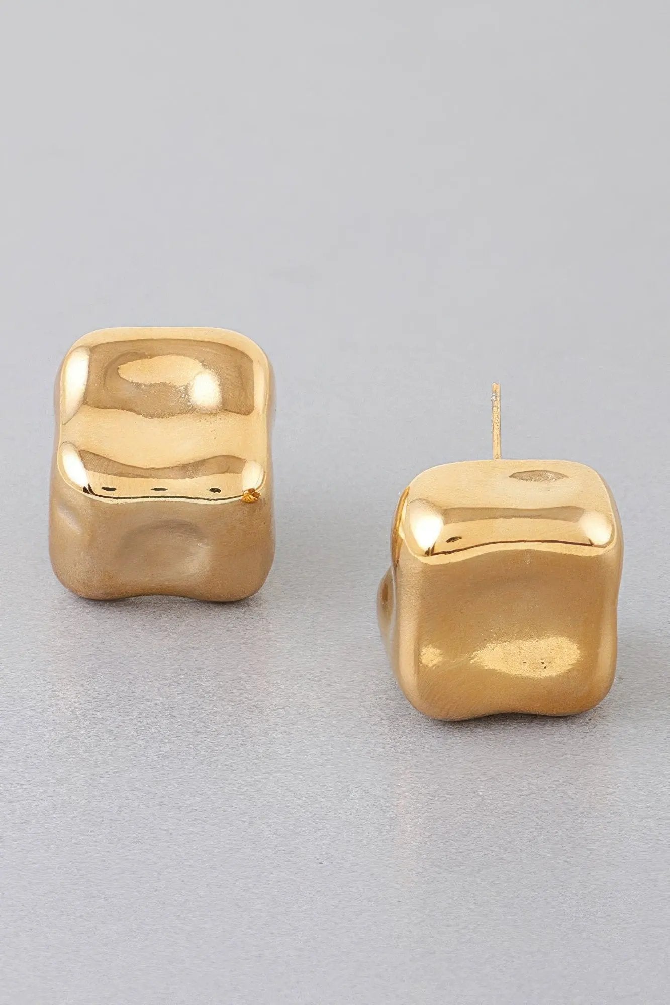 WOMEN'S EARRINGS Trending Prêt-à-Porter New Collection MADISON AVENUE BYMANYC ® New York by BYMANYC New York