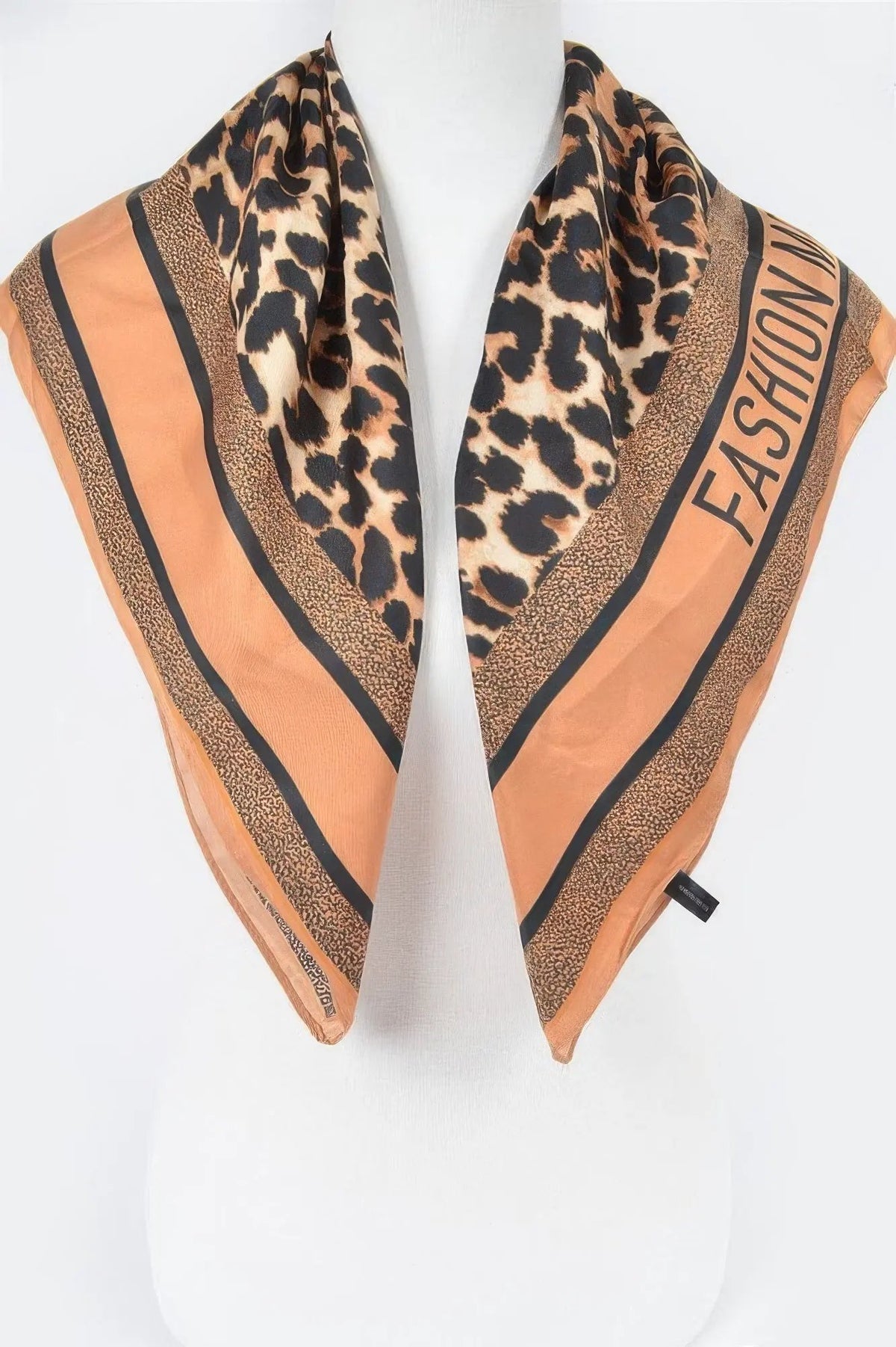 WOMEN'S SCARVES Eco-Friendly Prêt-à-Porter New Collection TRIBECA BYMANYC ® New York by BYMANYC New York