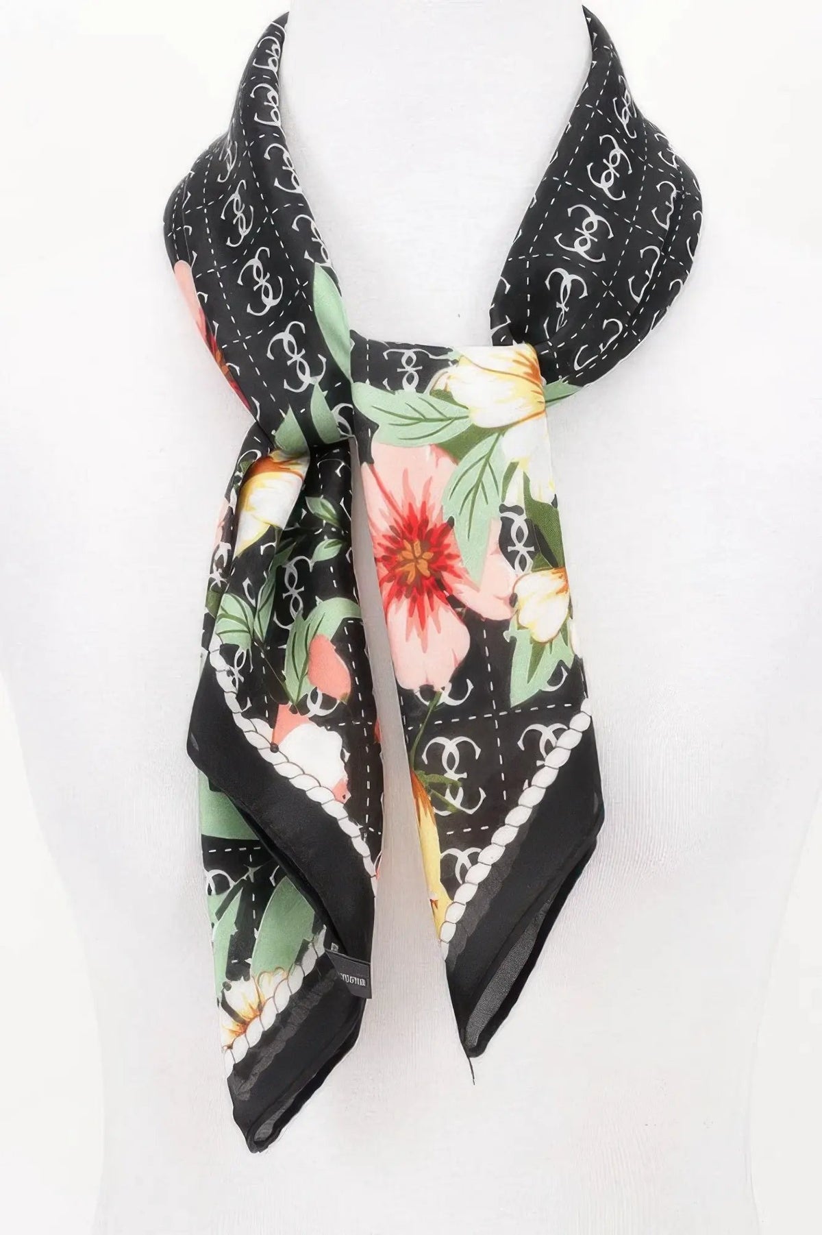 WOMEN'S SCARVES Eco-Friendly Prêt-à-Porter New Collection UPPER EAST SIDE BYMANYC ® New York by BYMANYC New York
