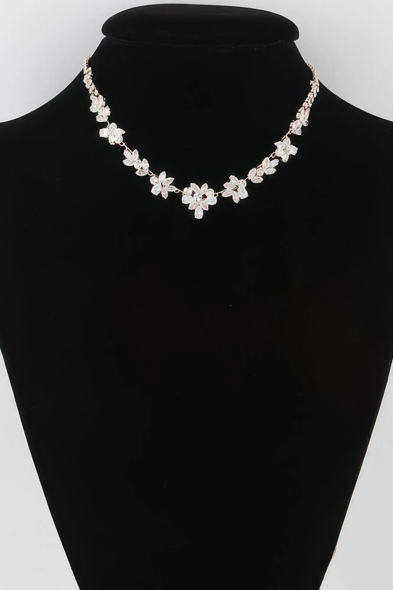 WOMEN'S NECKLACE Elegant Prêt-à-Porter New Collection CHELSEA BYMANYC ® New York-2