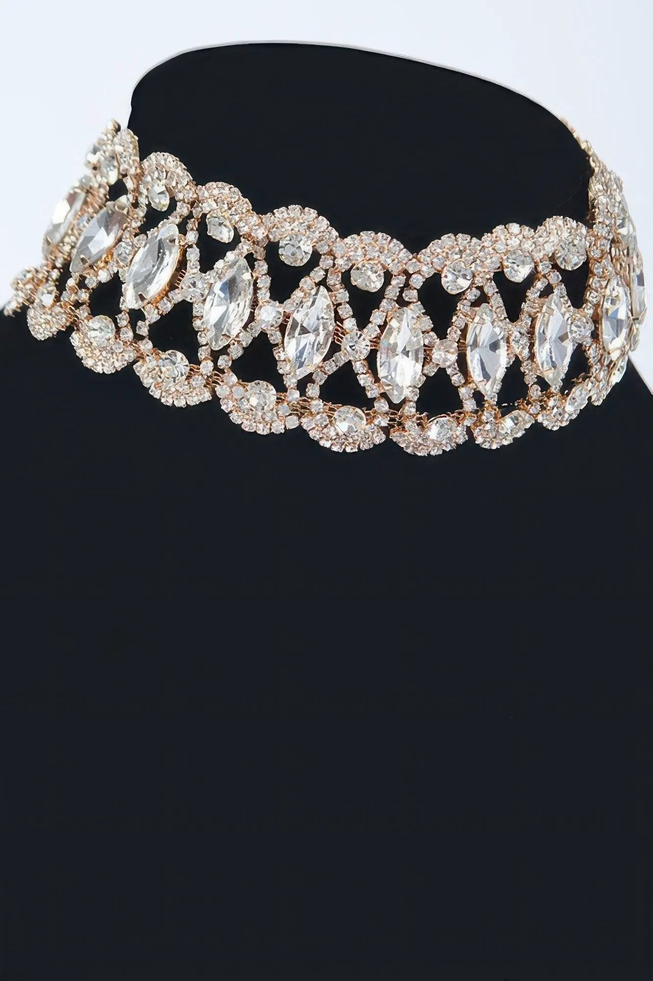 WOMEN'S NECKLACE Elegant Prêt-à-Porter New Collection CENTRAL PARK BYMANYC ® New York-1