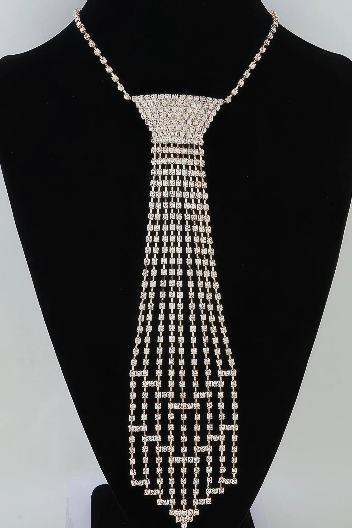 WOMEN'S NECKLACE Elegant Prêt-à-Porter New Collection GRAMERCY PARK BYMANYC ® New York by BYMANYC New York