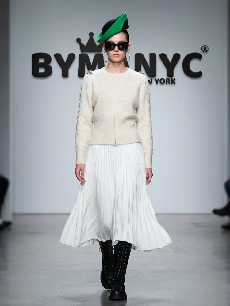 WOMEN'S SWEATERS Elegant Ecological Prêt-à-Porter New Collection CENTRAL PARK BYMANYC ® New York by BYMANYC ® New York