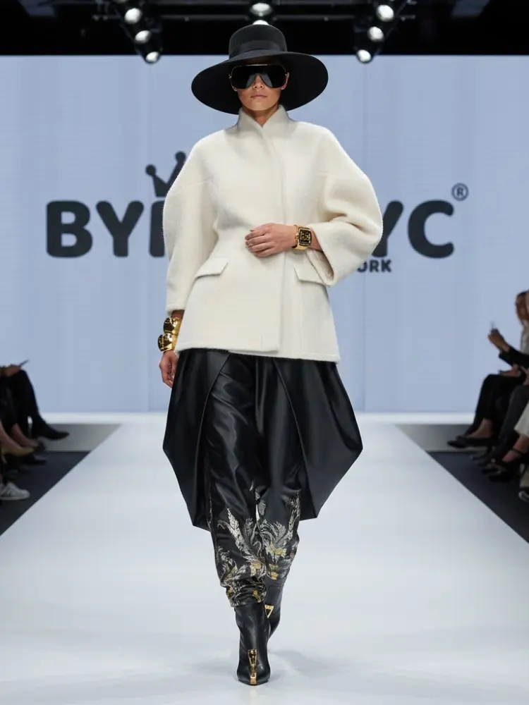 Women's Jacket SEVENTH AVENUE Prêt-à-Porter Colecction BYMANYC ® New York by BYMANYC ® New York