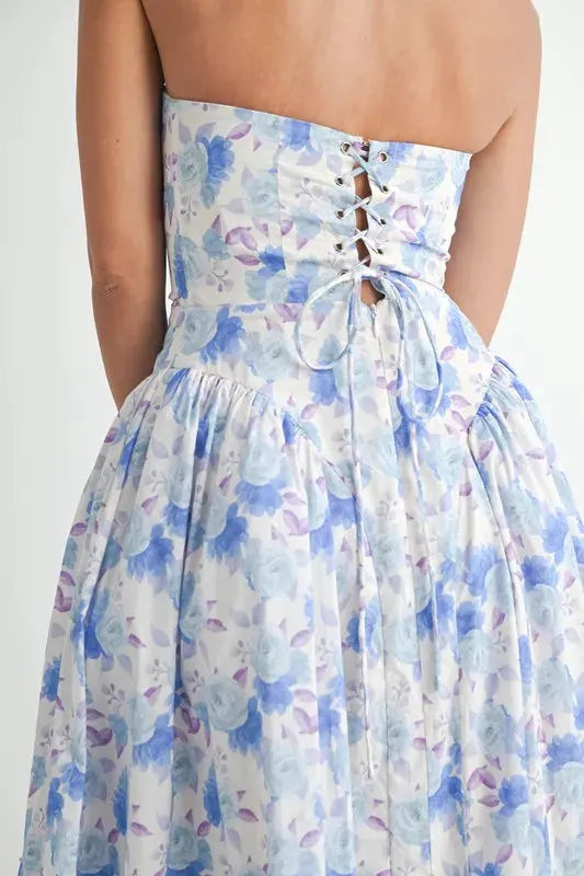 MABLE Sweetheart Neckline Floral Printed Midi Dress by MABLE