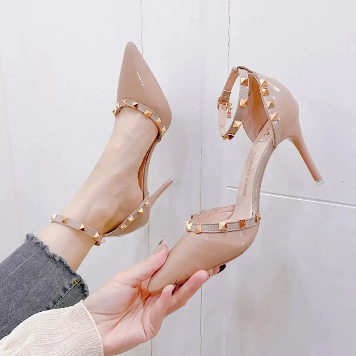 Point Toe Kitten Heels Pumps by Partner Label