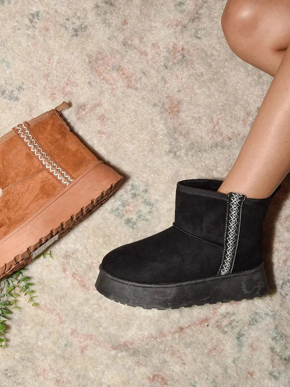 WILD DIVA Round Toe Platform Boots by WILD DIVA