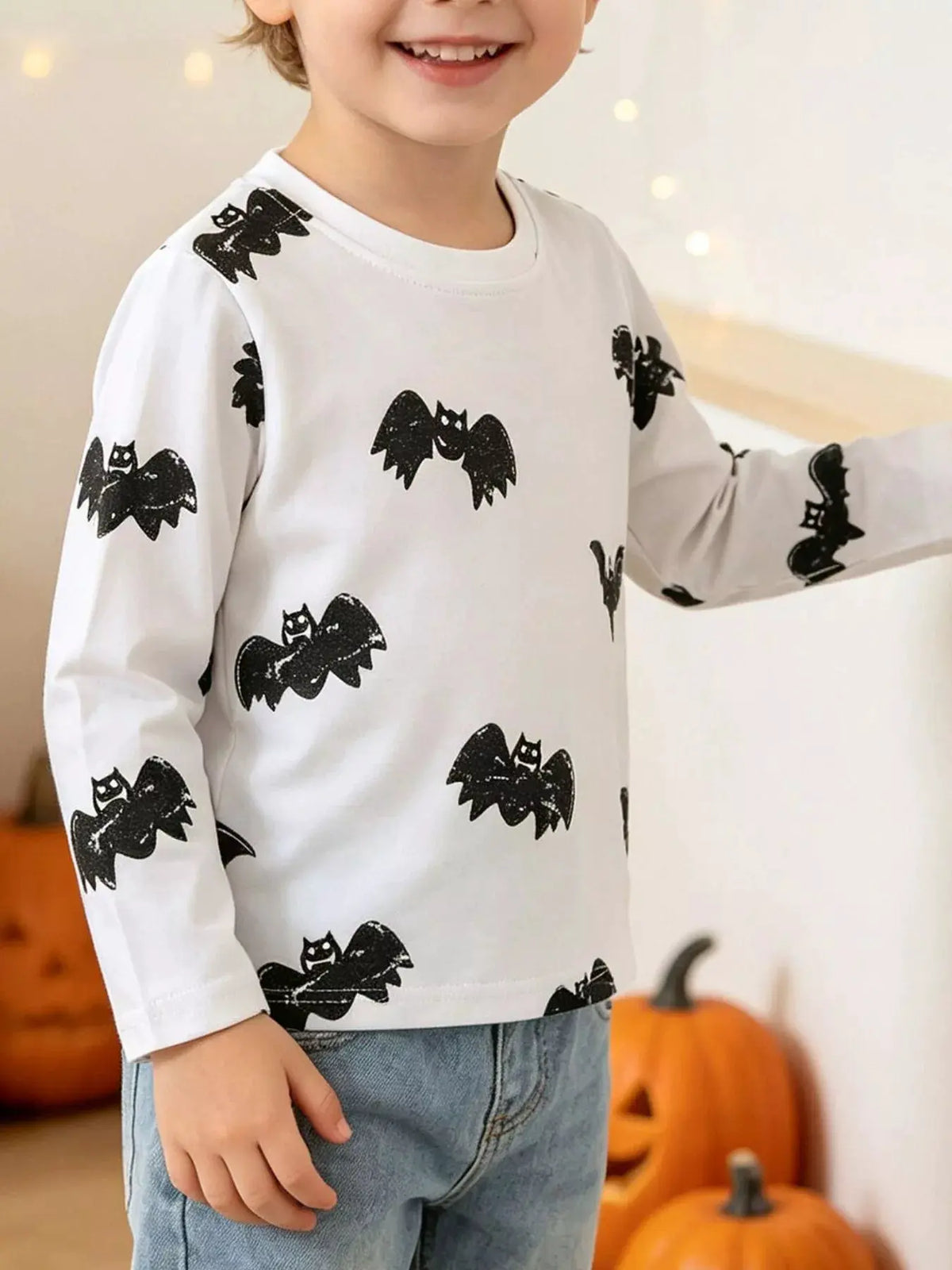 Children's Halloween Bat Print Long Sleeve T-Shirt by Trendsi