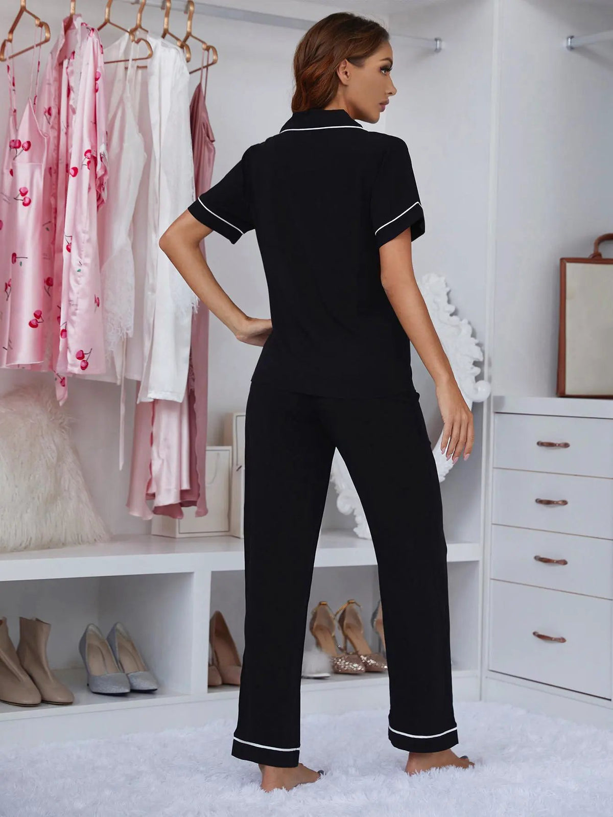 Contrast Piping Lapel Collar Short Sleeve Top and Pants Pajama Set by Partner Label