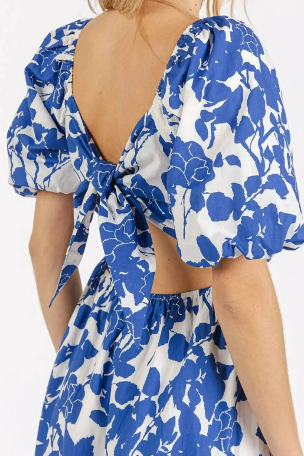 Mittoshop Cutout Back Floral Sweetheart Neck Puff Sleeve Dress by Mittoshop