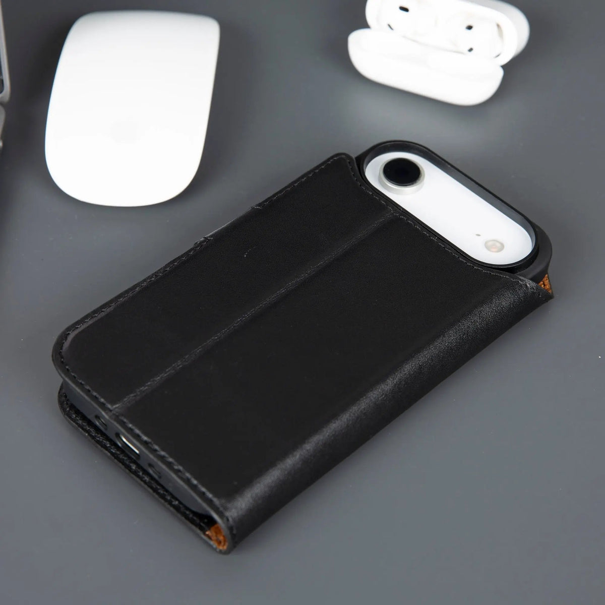 Casper iPhone 17 Air Leather Wallet Case – MagSafe Compatible by TORONATA
