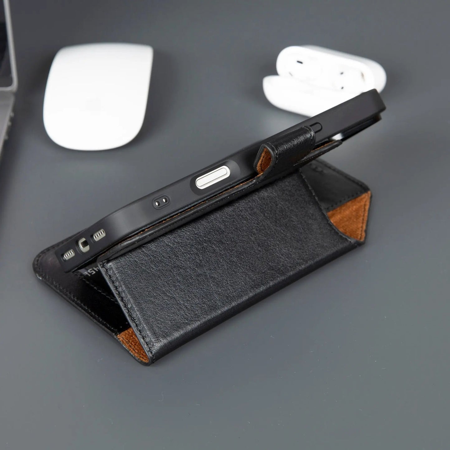 Casper iPhone 17 Air Leather Wallet Case – MagSafe Compatible by TORONATA