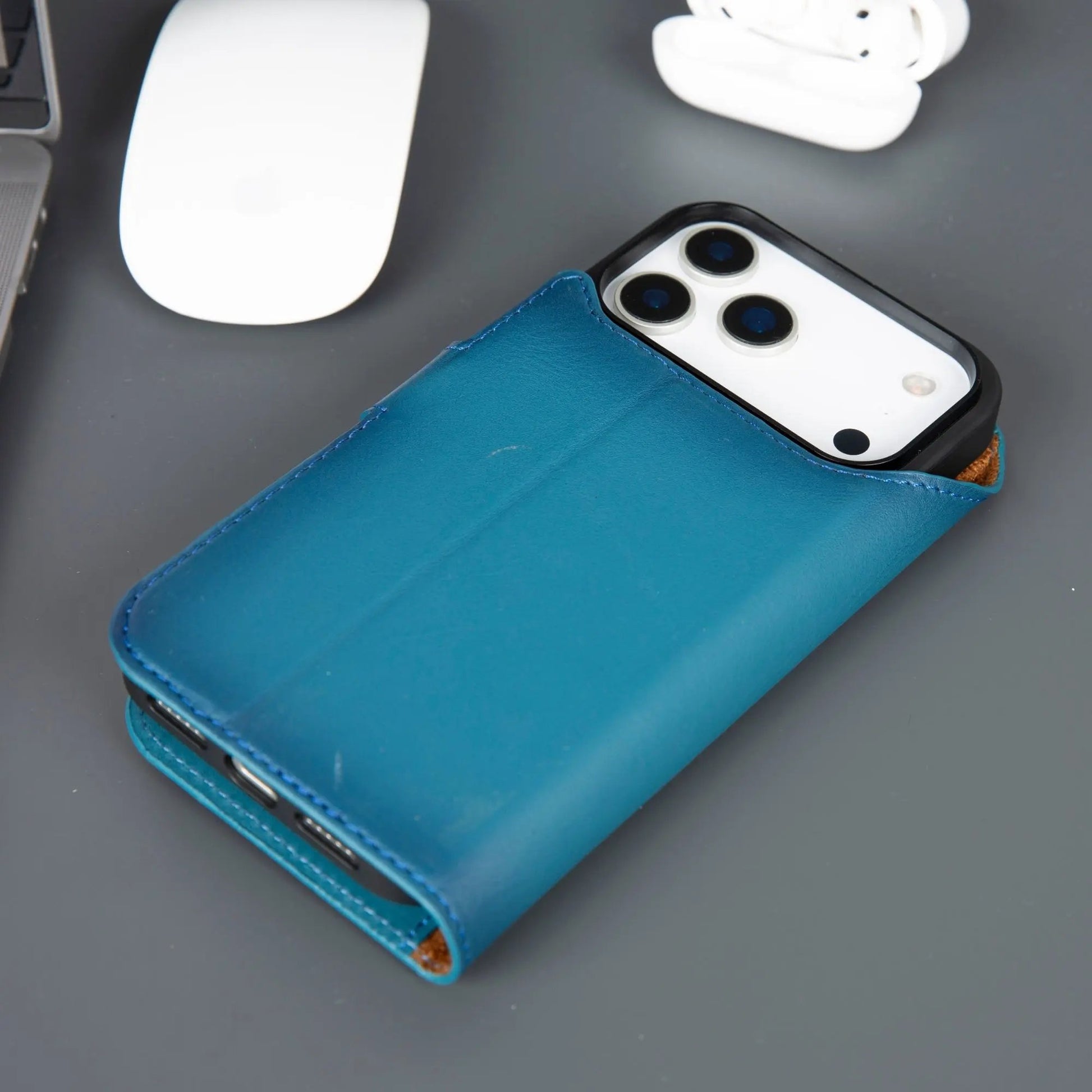 Casper iPhone 17 Pro Max Leather Wallet Case – MagSafe Compatible by TORONATA