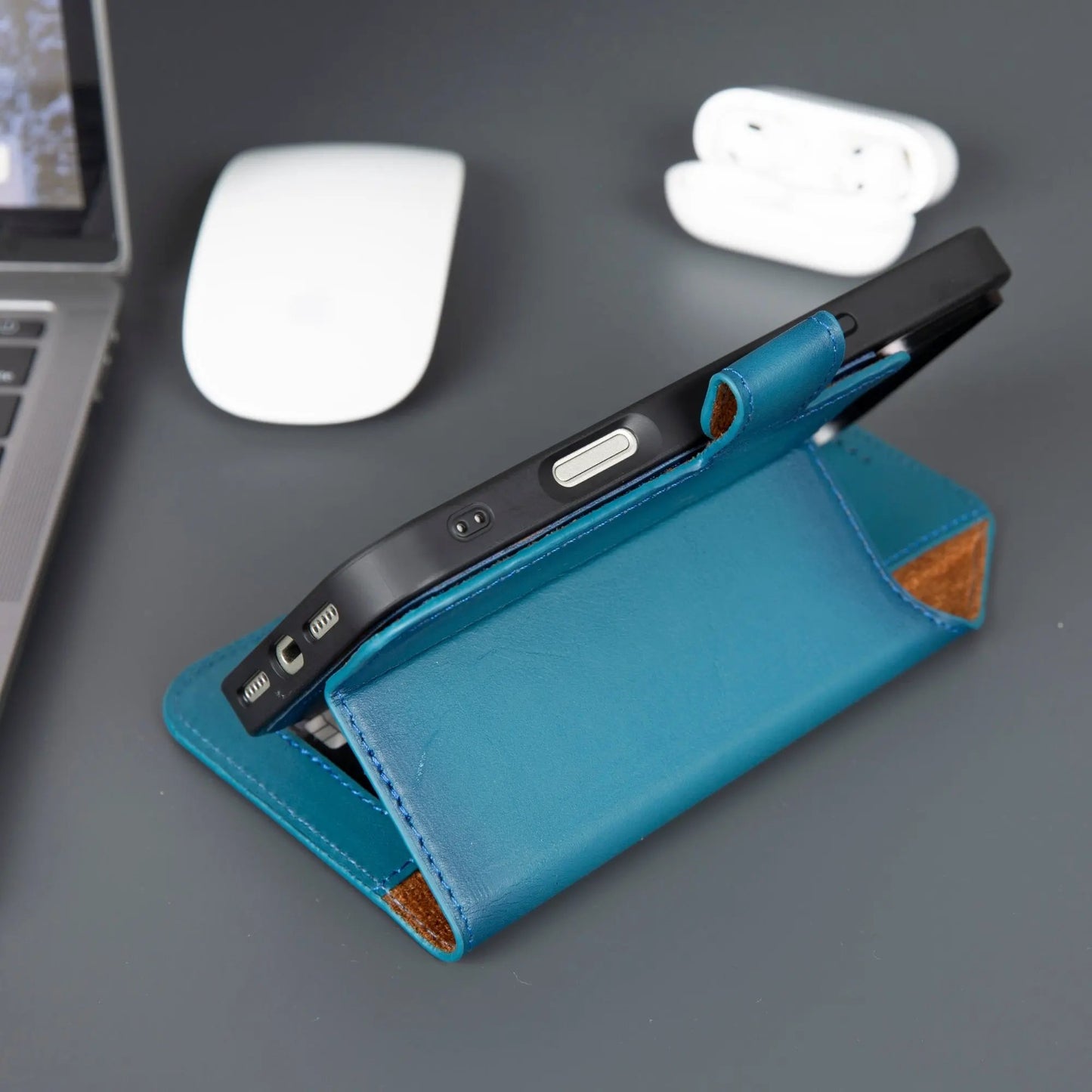 Casper iPhone 17 Pro Max Leather Wallet Case – MagSafe Compatible by TORONATA